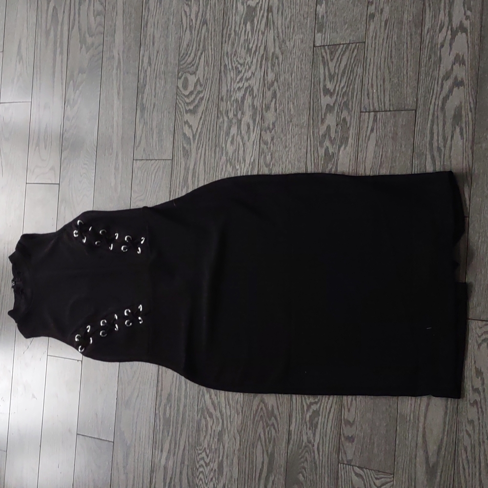 Beautiful black stretchy dress by Dynamite